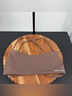 BO+TEE cross back sports bra top minimal double light straps brown taupe sz M